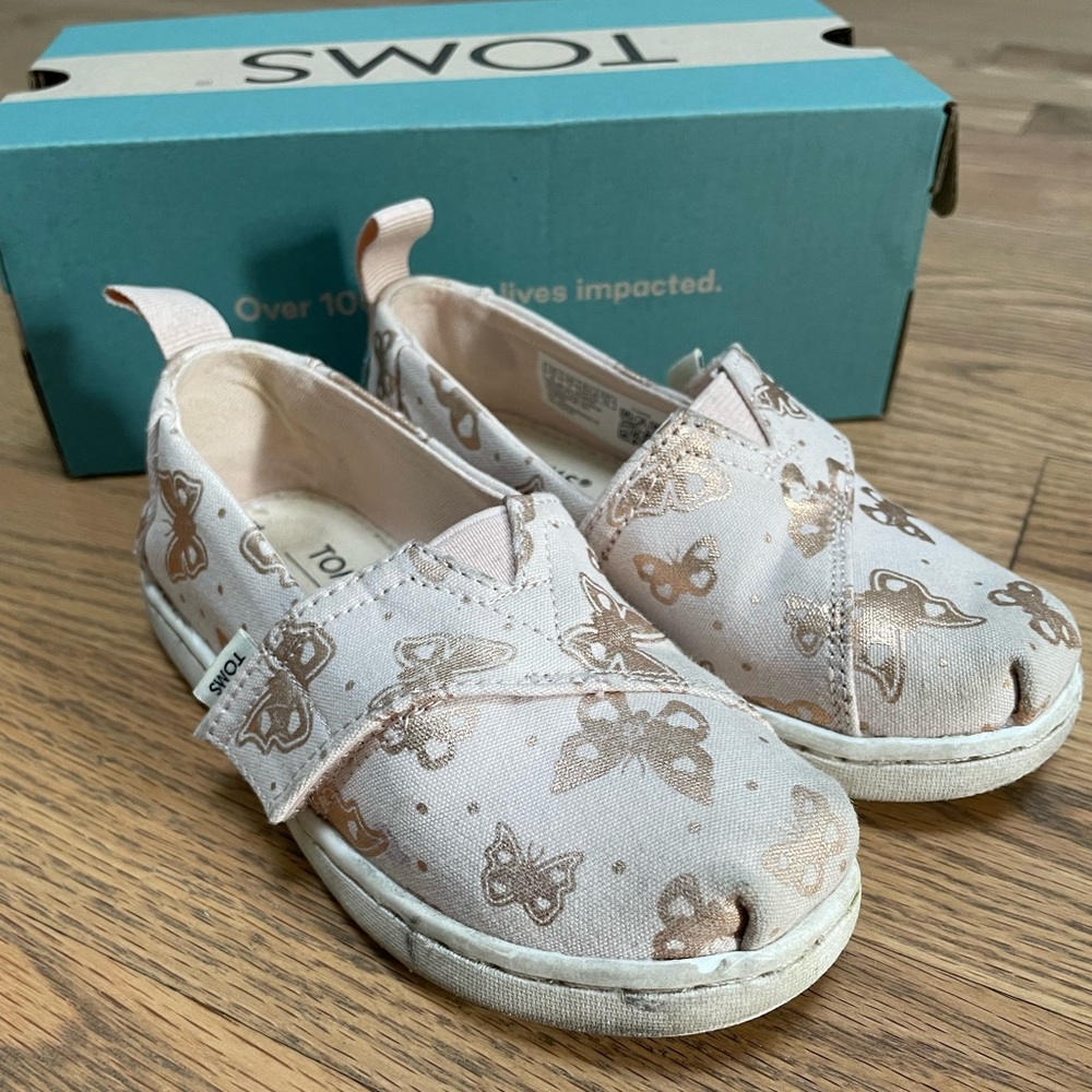 TOMS Alpargata shoes, size 8